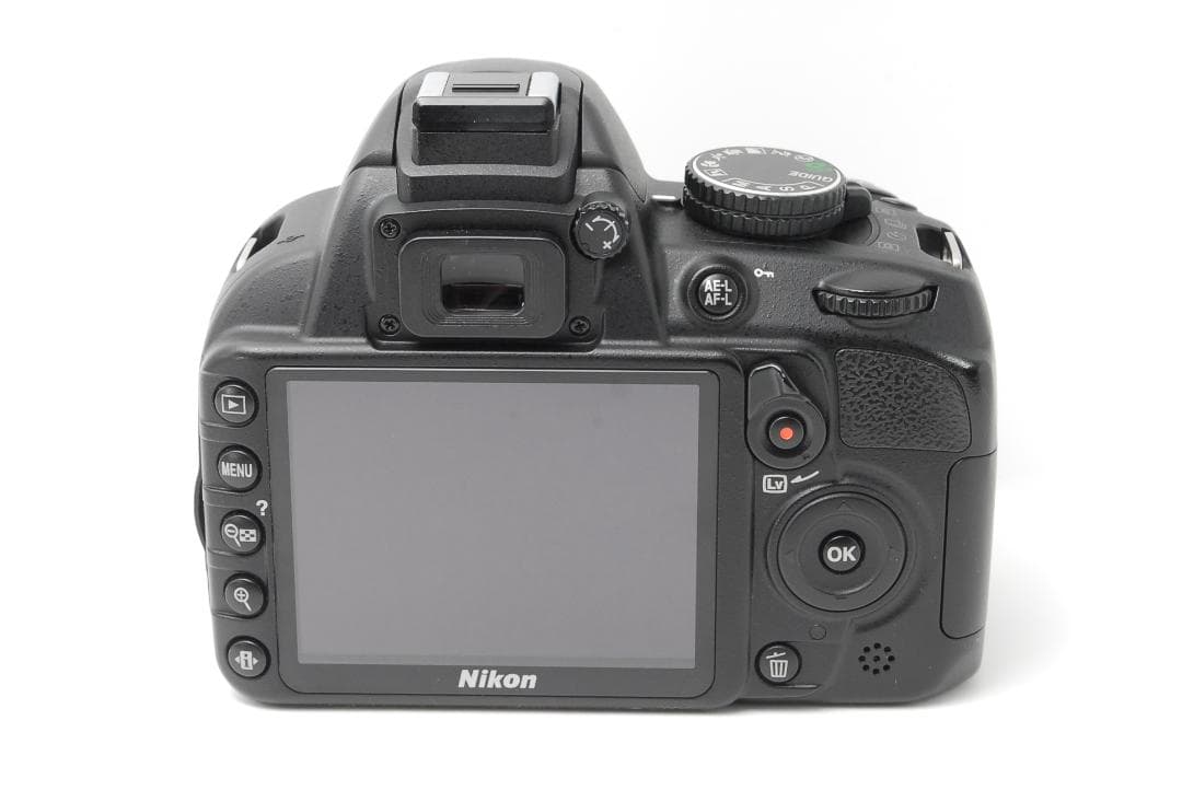 【新品級ショット数　美品】Nikon D3100　スマホ転送　動画も撮影できる