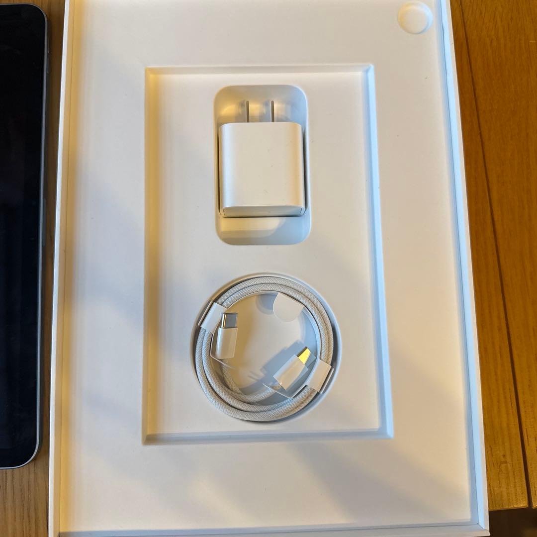 iPad Air11インチ M2 Wi-Fi 128GB (2024/6購入)