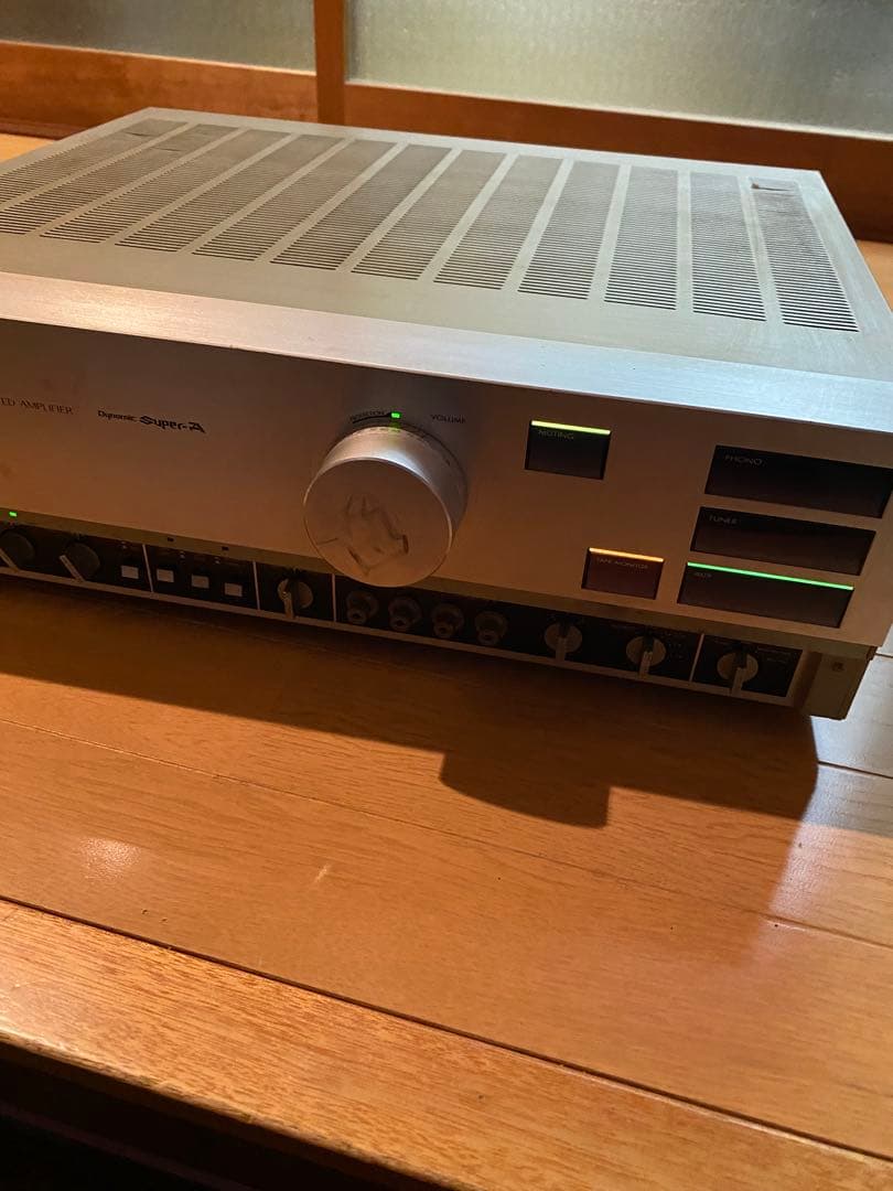 プリメインアンプ　victor 日本製