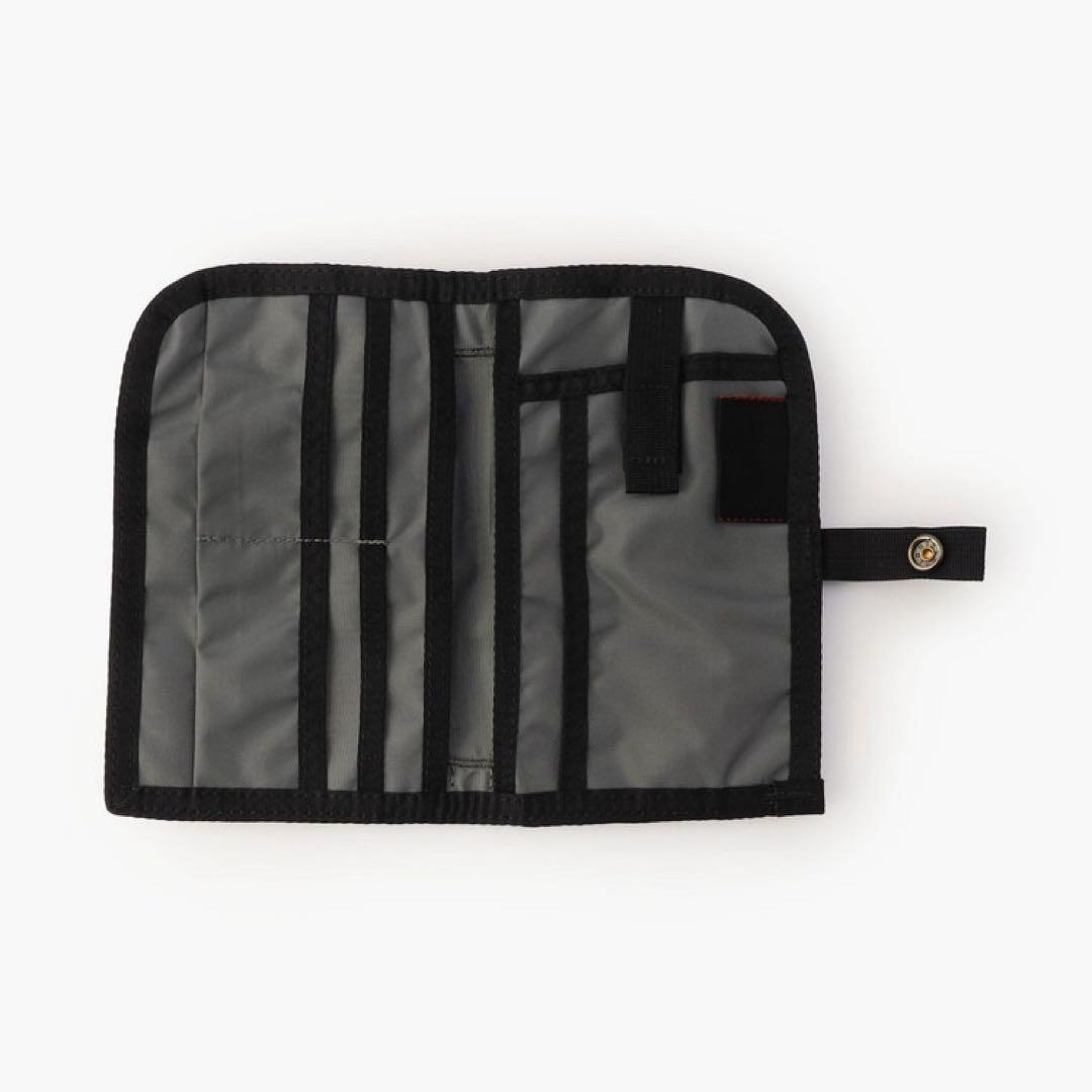新品　BRIEFING FOLDING PASSPORT CASE