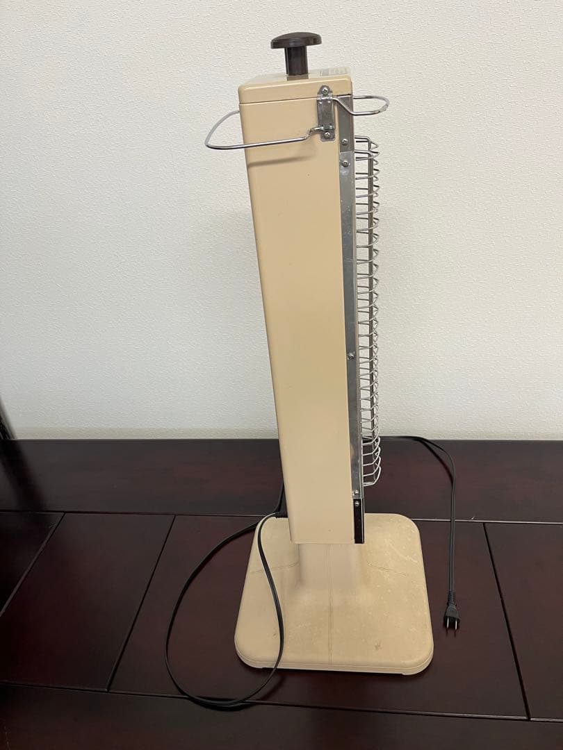 ナショナル　クウォーツファンヒーター　タテ型 FE-8F 2