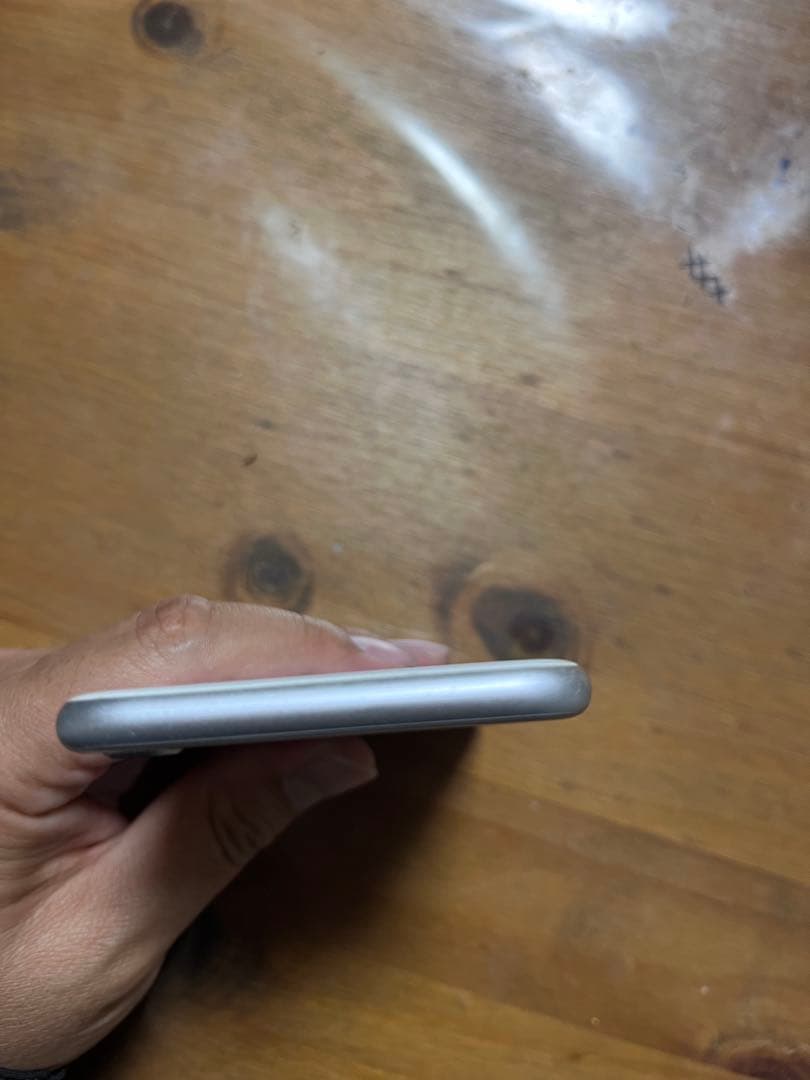 iPhone8 シルバー 64GB