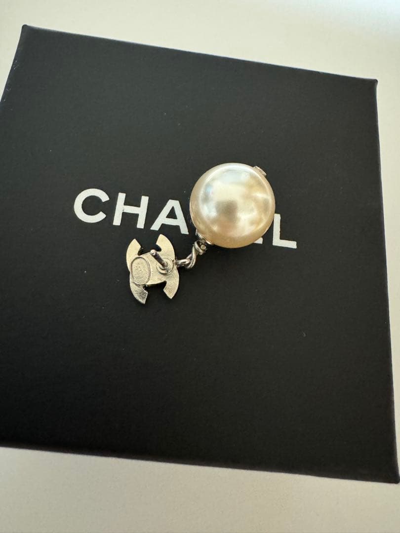 正規品☆片耳です シャネル定番パールココマークピアス CHANEL