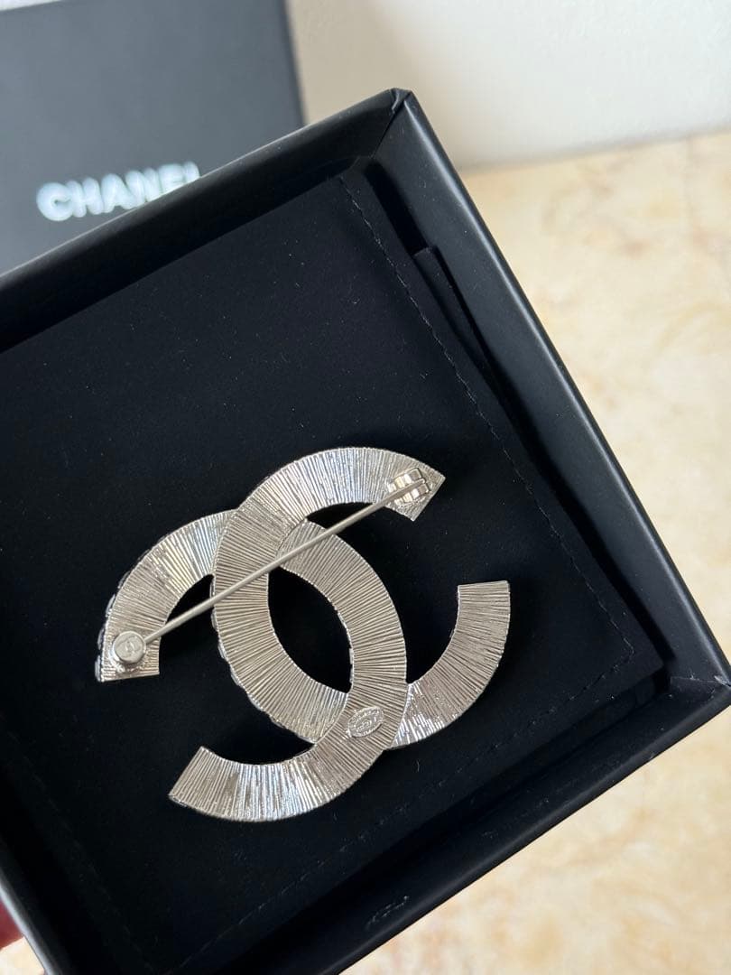 CHANEL CCロゴブローチ　正規品
