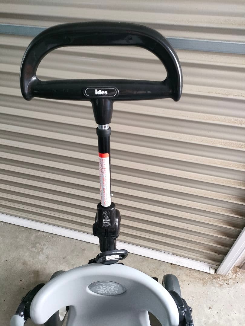 美品　ides 折りたたみおさんぽコンポ　折りたたみ三輪車　グレー　説明書箱付き
