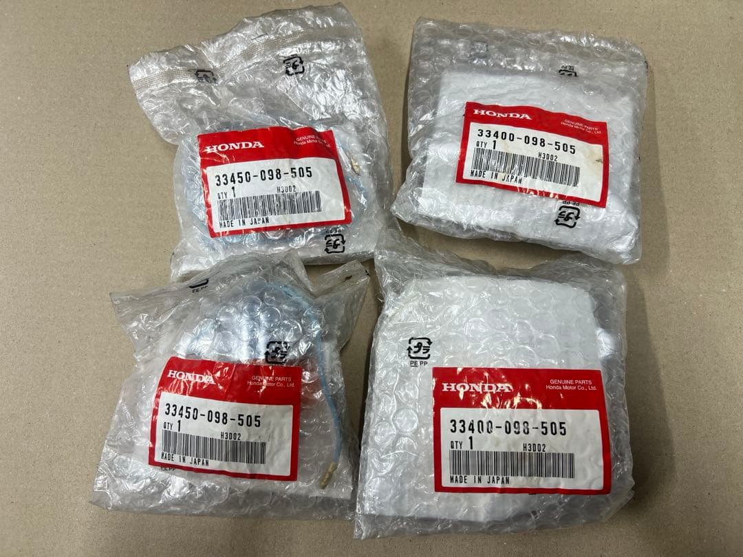 4Lモンキー　　純正ウィンカー　新品未使用品　4個セット(1台分)