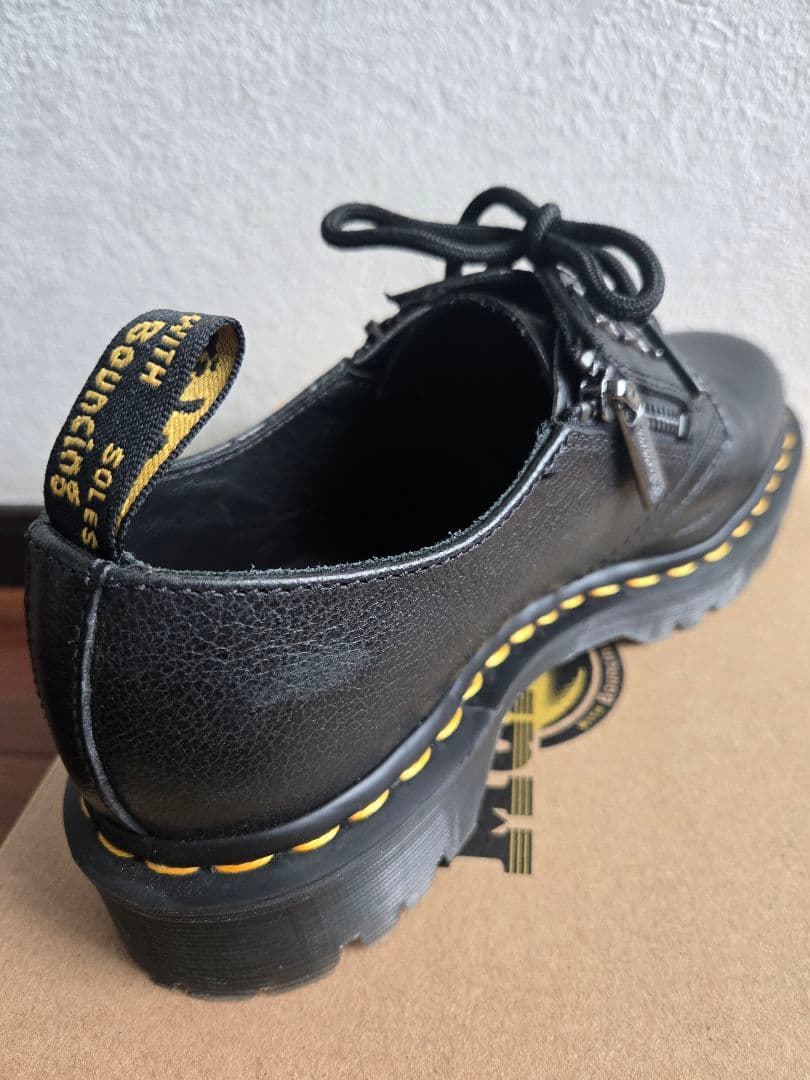 ドクターマーチン 3ホール 1461 ZIP