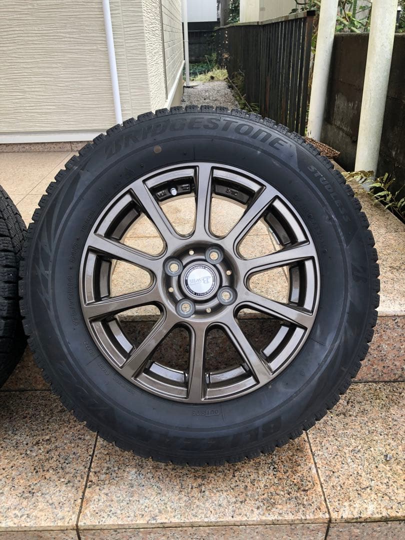 ブリヂストン　ブリザック　VRX2 175 / 70 / 14