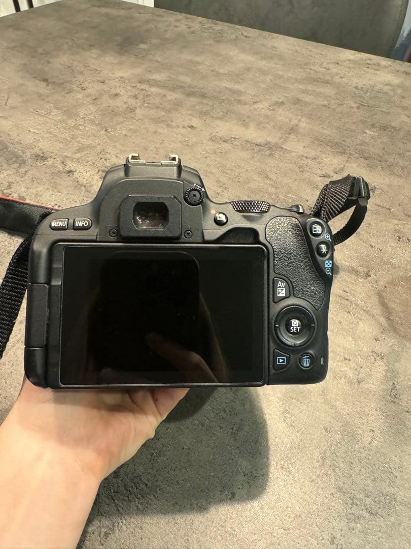 Canon デジタル一眼レフカメラ EOS Kiss X9 ブラック