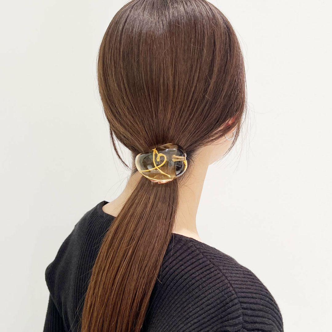 コレットマルーフ　アクリリック ラージ ティアドロップ ポニー ハート ノット