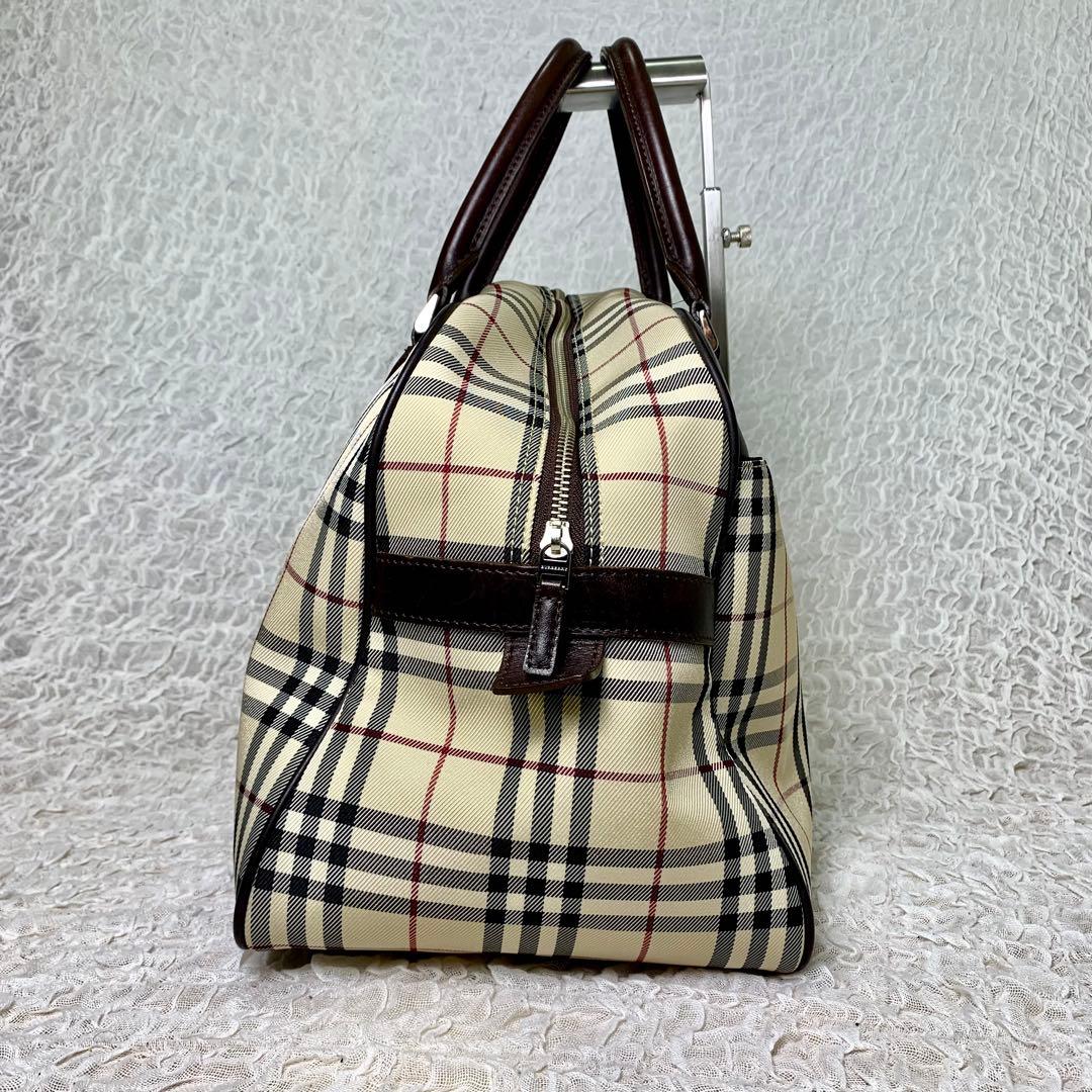 【極美品】BURBERRY ノバチェック　ボストンバッグ　ロゴプレート