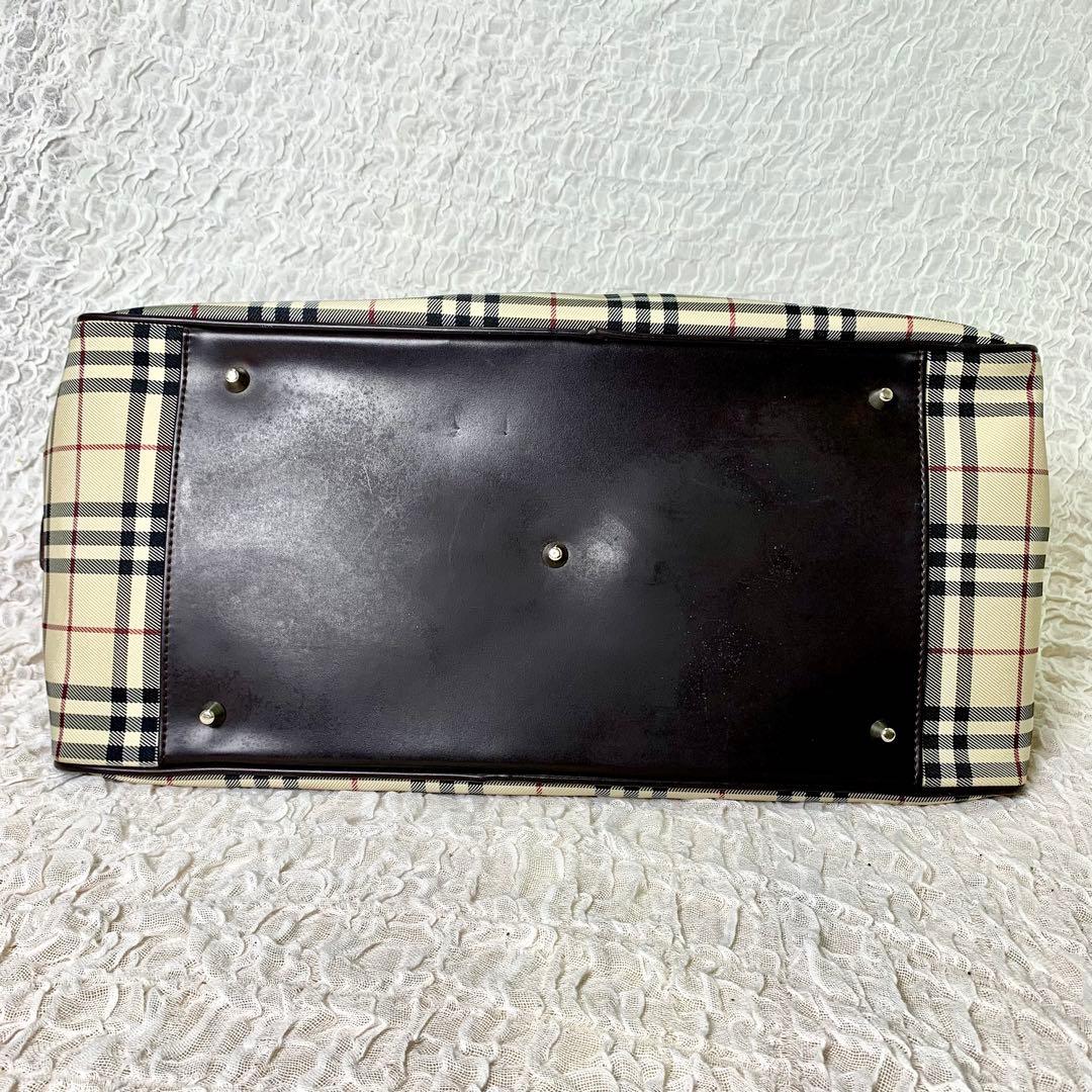 【極美品】BURBERRY ノバチェック　ボストンバッグ　ロゴプレート