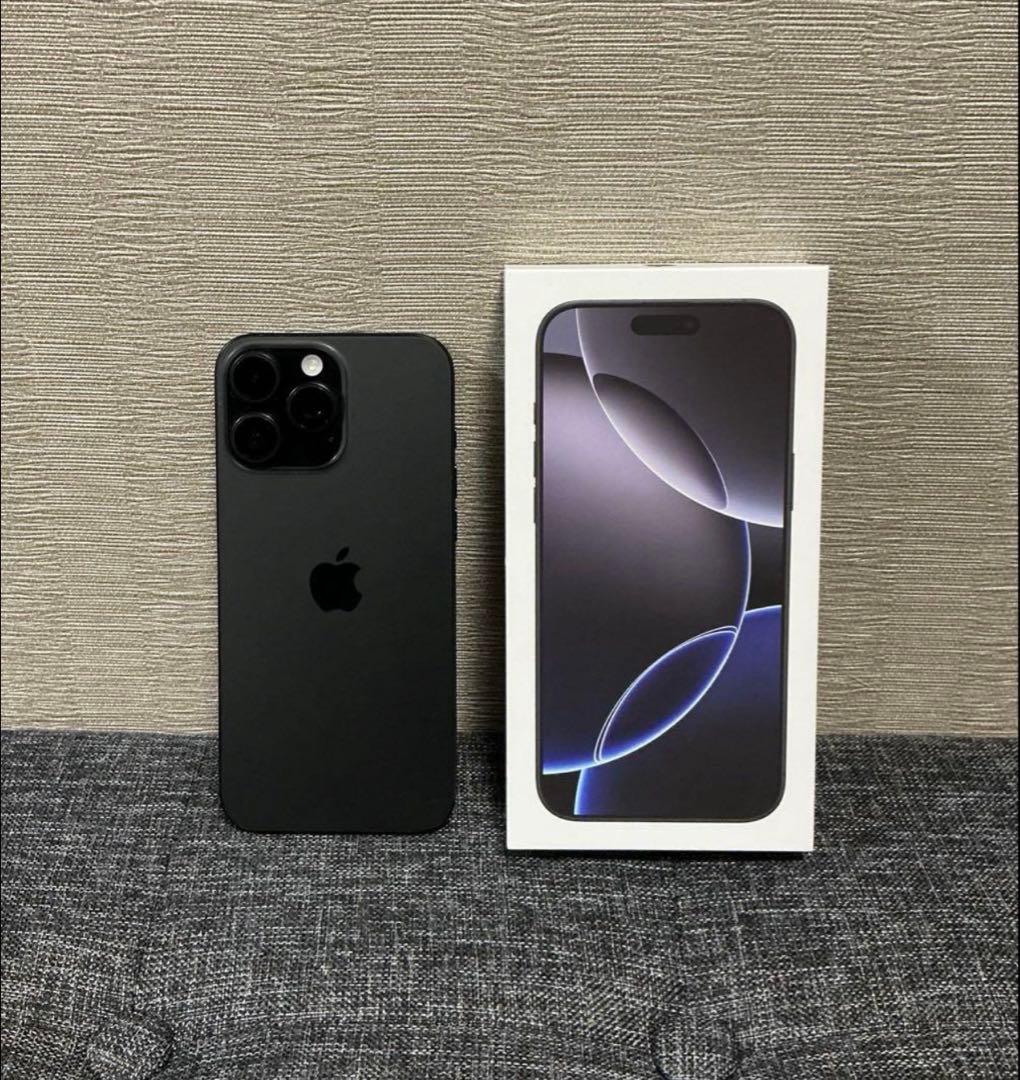 Apple iPhone 16 Pro Max ブラックチタニウム 本体 美品
