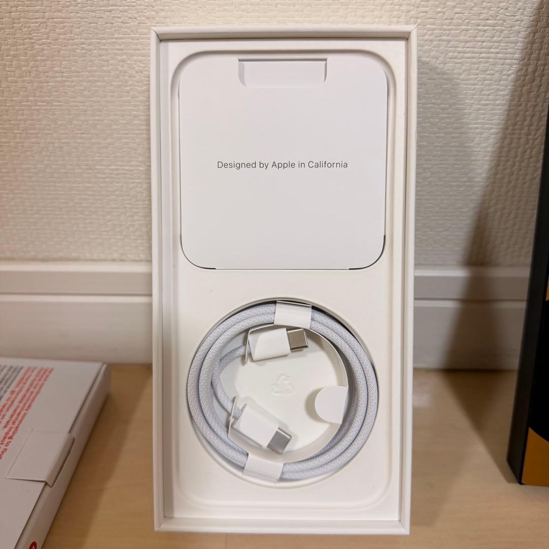 美品iPhone 15 Pro Max 512GB バッテリー89%