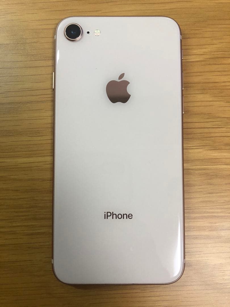【美品】iPhone8 本体のみ