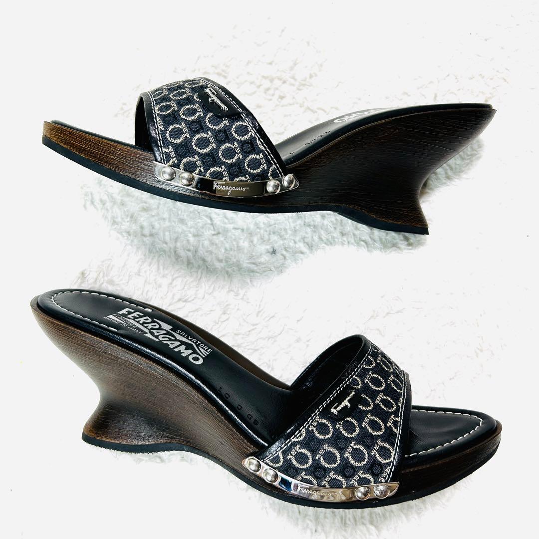 【美品✨箱付】フェラガモ ナッパレザー ミュール サンダル ガンチーニ 7D