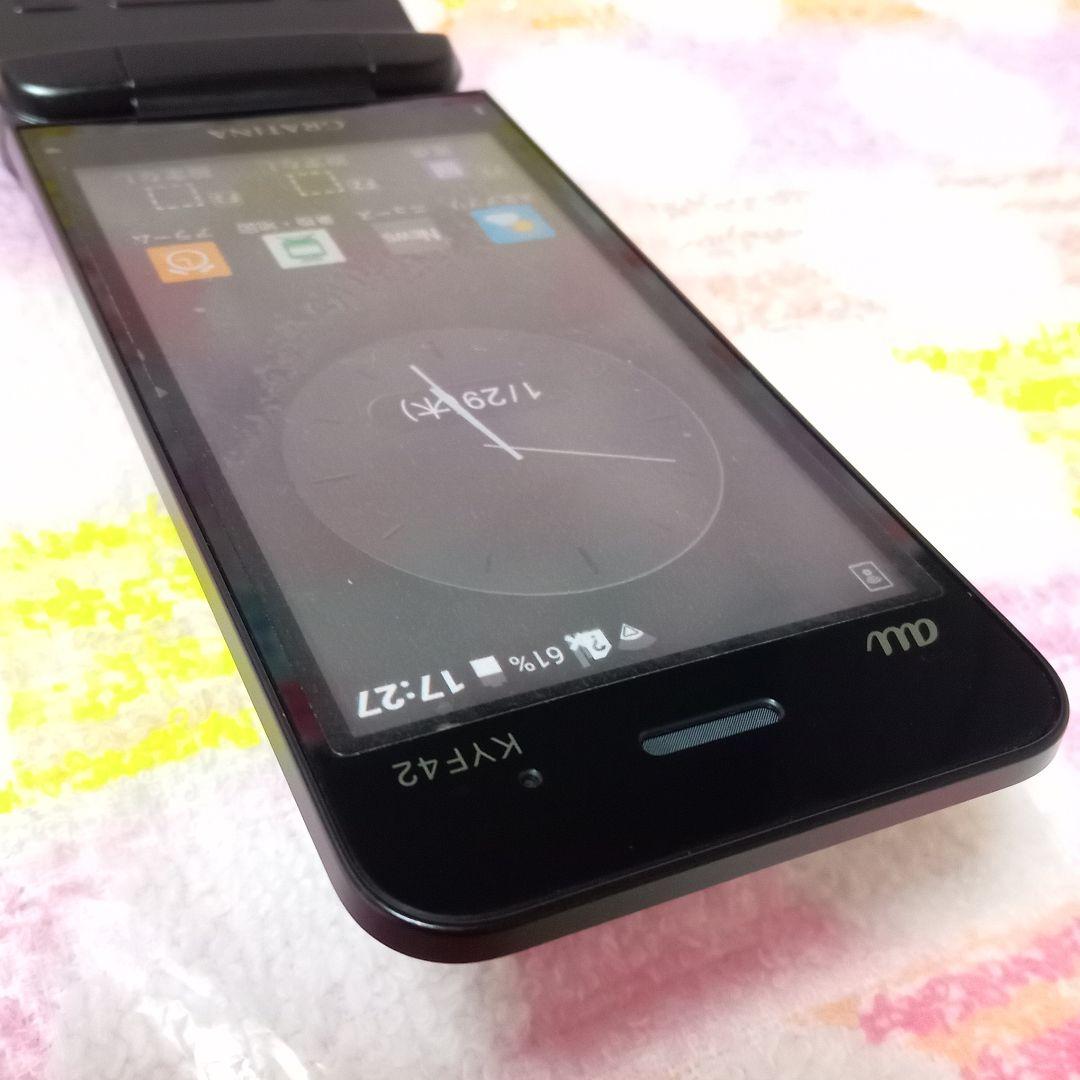 KYF42 GRATINA black 充電器セット 安心のメルカリ便 匿名配送