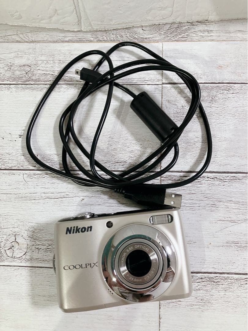 Nikon COOLPIXL21デジカメ