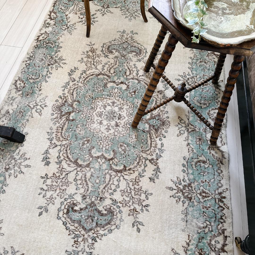 トルコ ヴィンテージラグ A121 定番 クリーム ターコイズブルー メダリオン