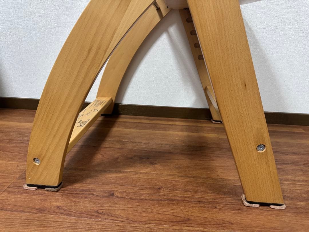 ビヨンドジュニアハイチェア Abiie オリーブ beyond 少し難あり