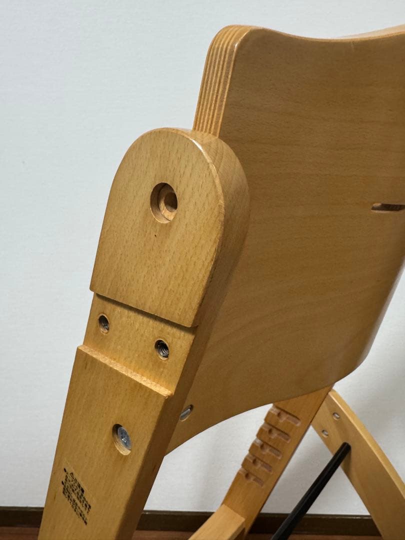 ビヨンドジュニアハイチェア Abiie オリーブ beyond 少し難あり