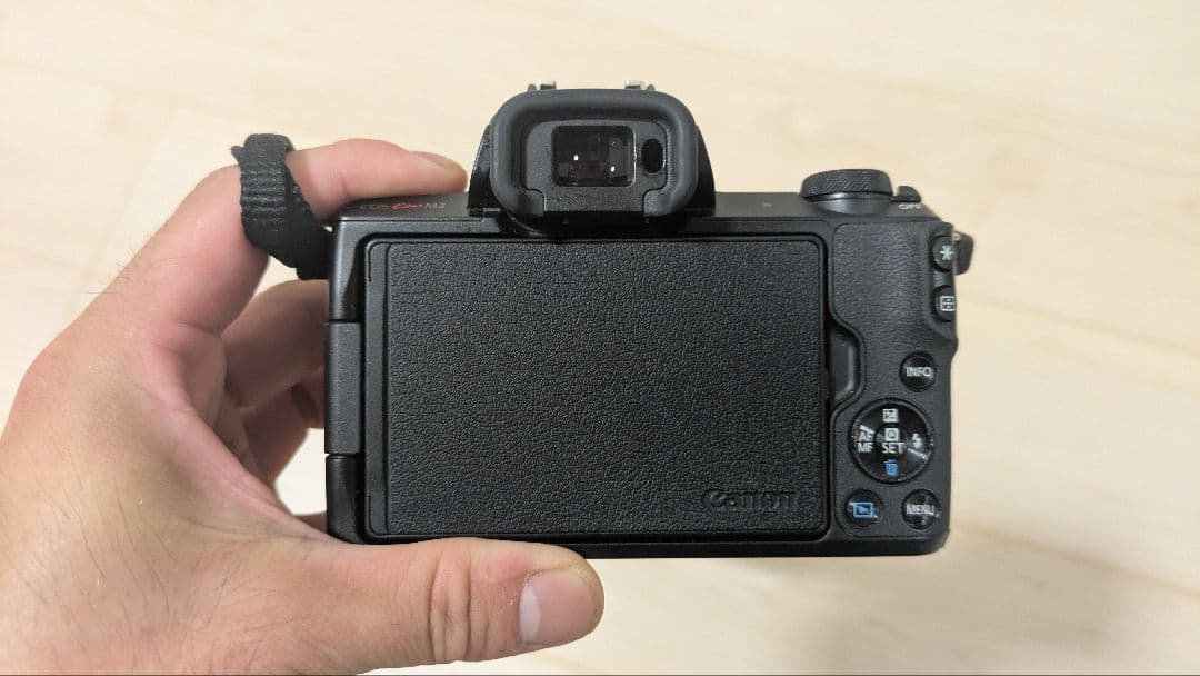 デジタルカメラ Canon EOS kiss M2