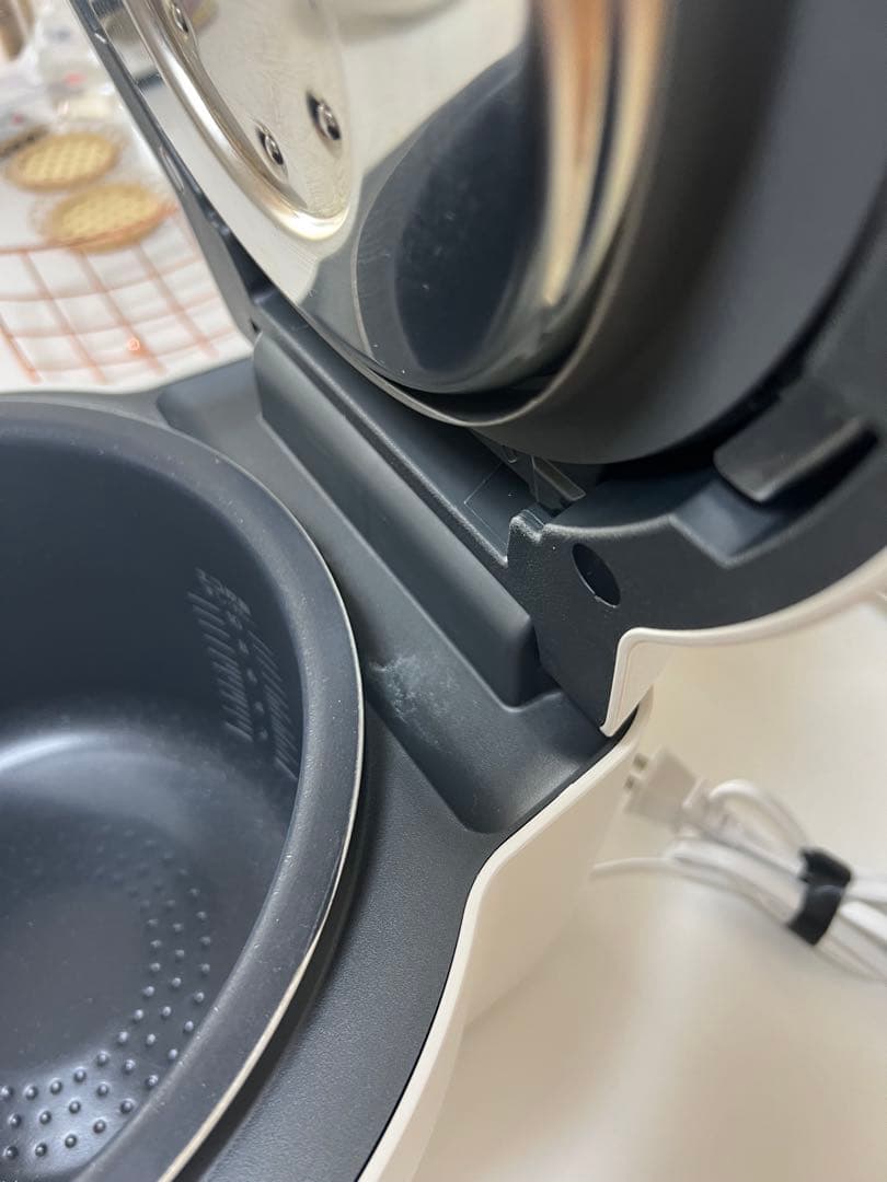 ビストロ SR-V18BA 1升 2023 圧力IH炊飯器