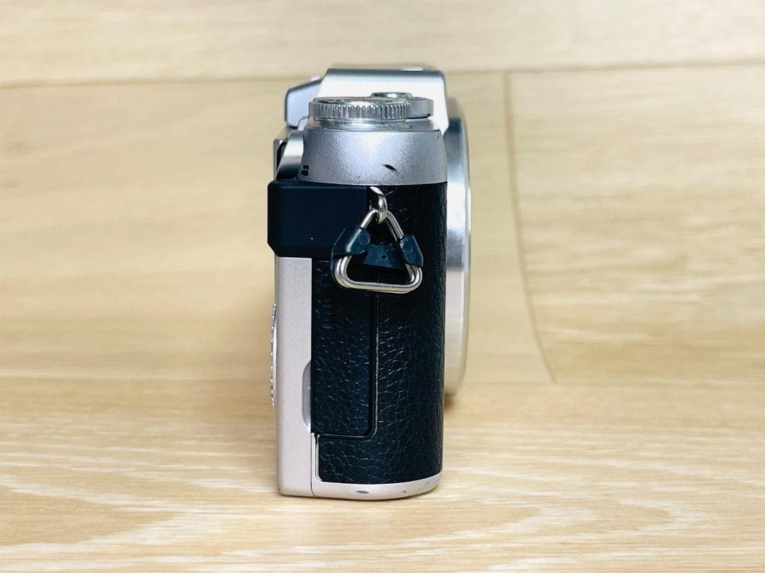 ★ショット数1632回☆Panasonic LUMIX DMC-GF7 シルバー