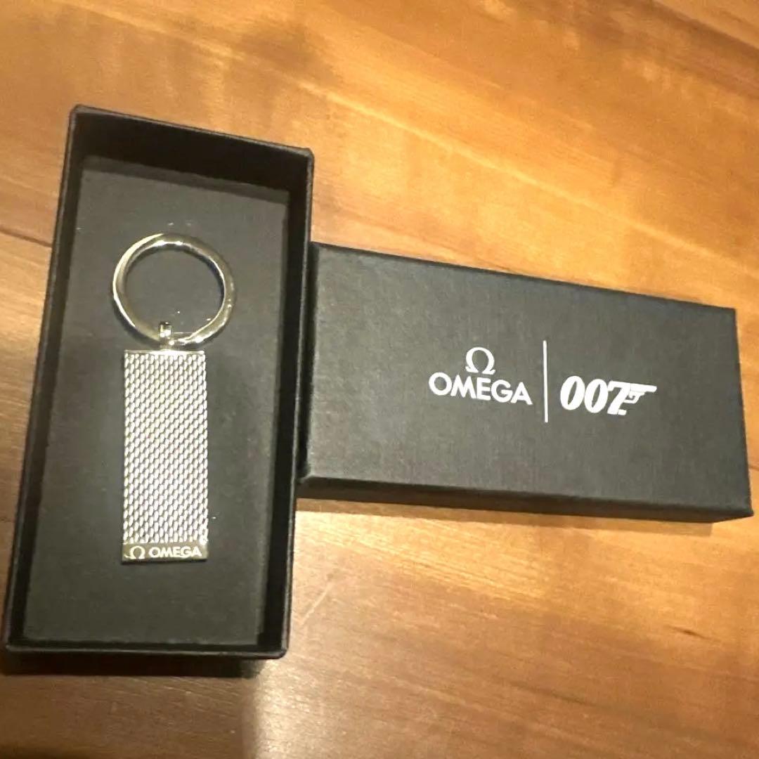 新品　 OMEGA 007 限定キーホルダーノベルティキー　 シルバー