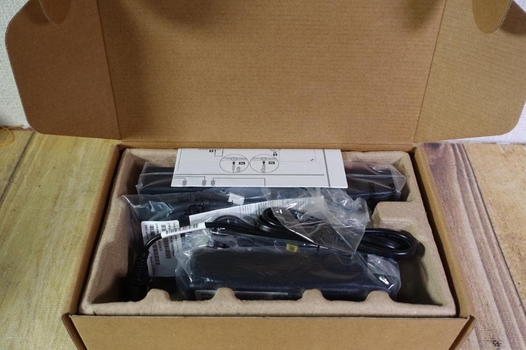 未使用 Lenovo ThinkPad Hybrid USB-C Dock