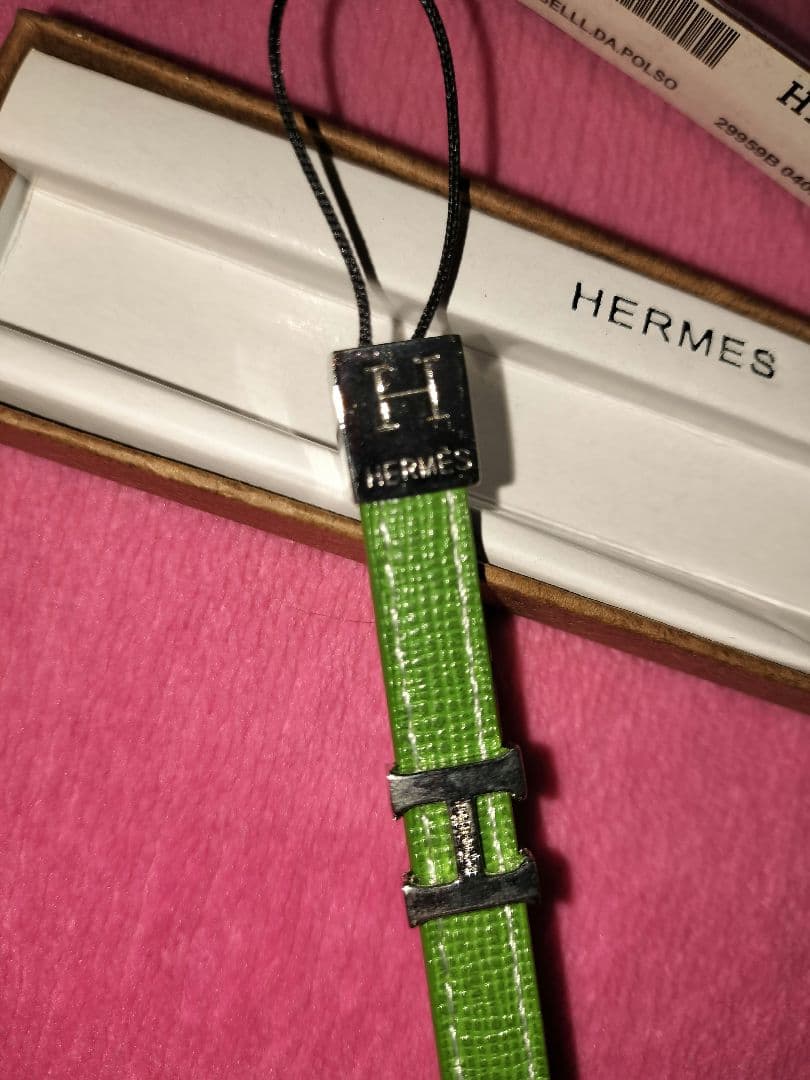 HERMES 緑 ストラップ 箱付き エルメス