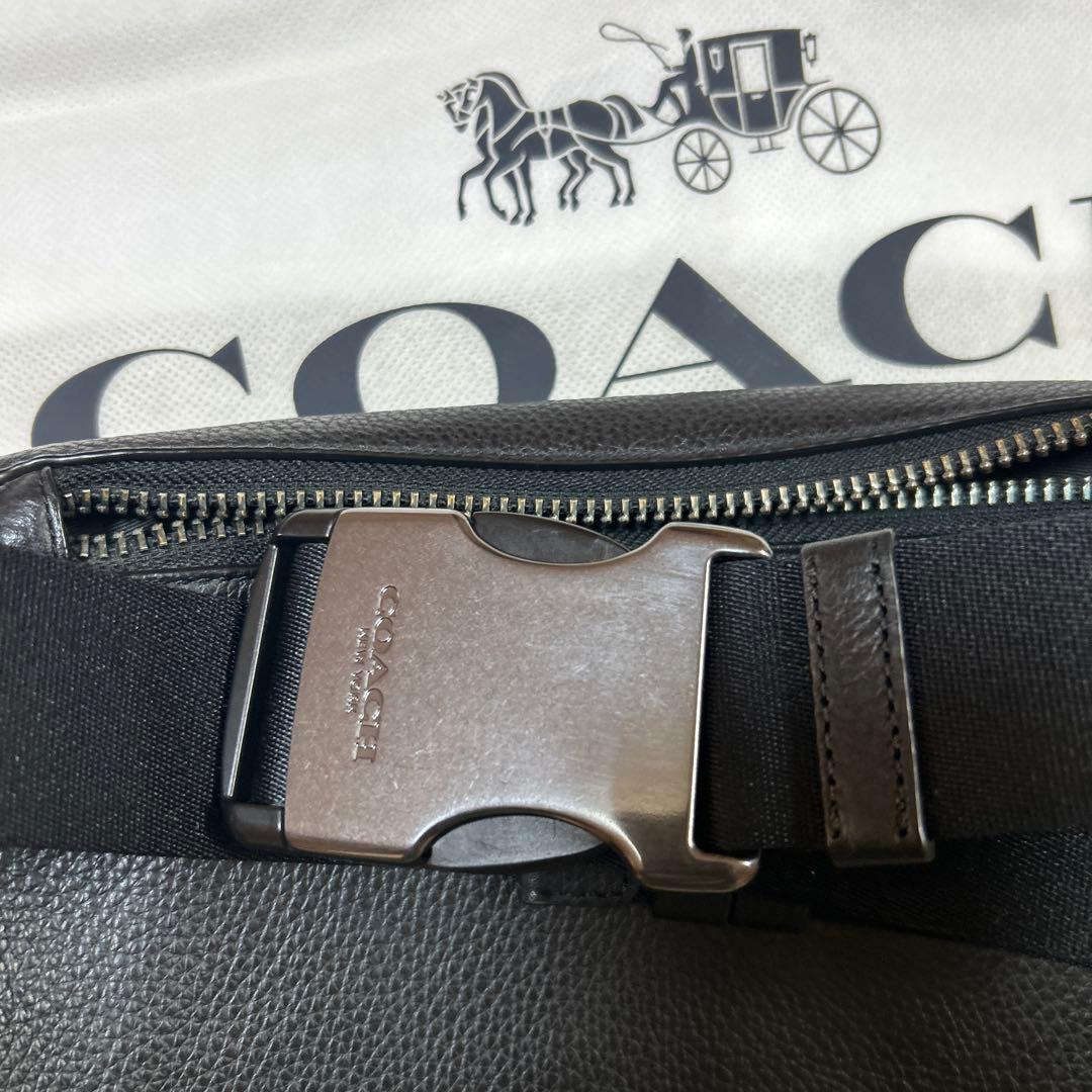 COACH ボディバッグ ブラック/ベージュ ストライプ