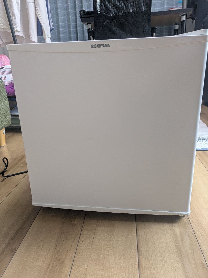 アイリスオーヤマ　冷蔵庫　IRR-A051D　2019年製　小型冷蔵庫