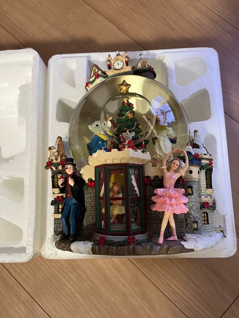 クリスマス スノードーム KIRKLAND