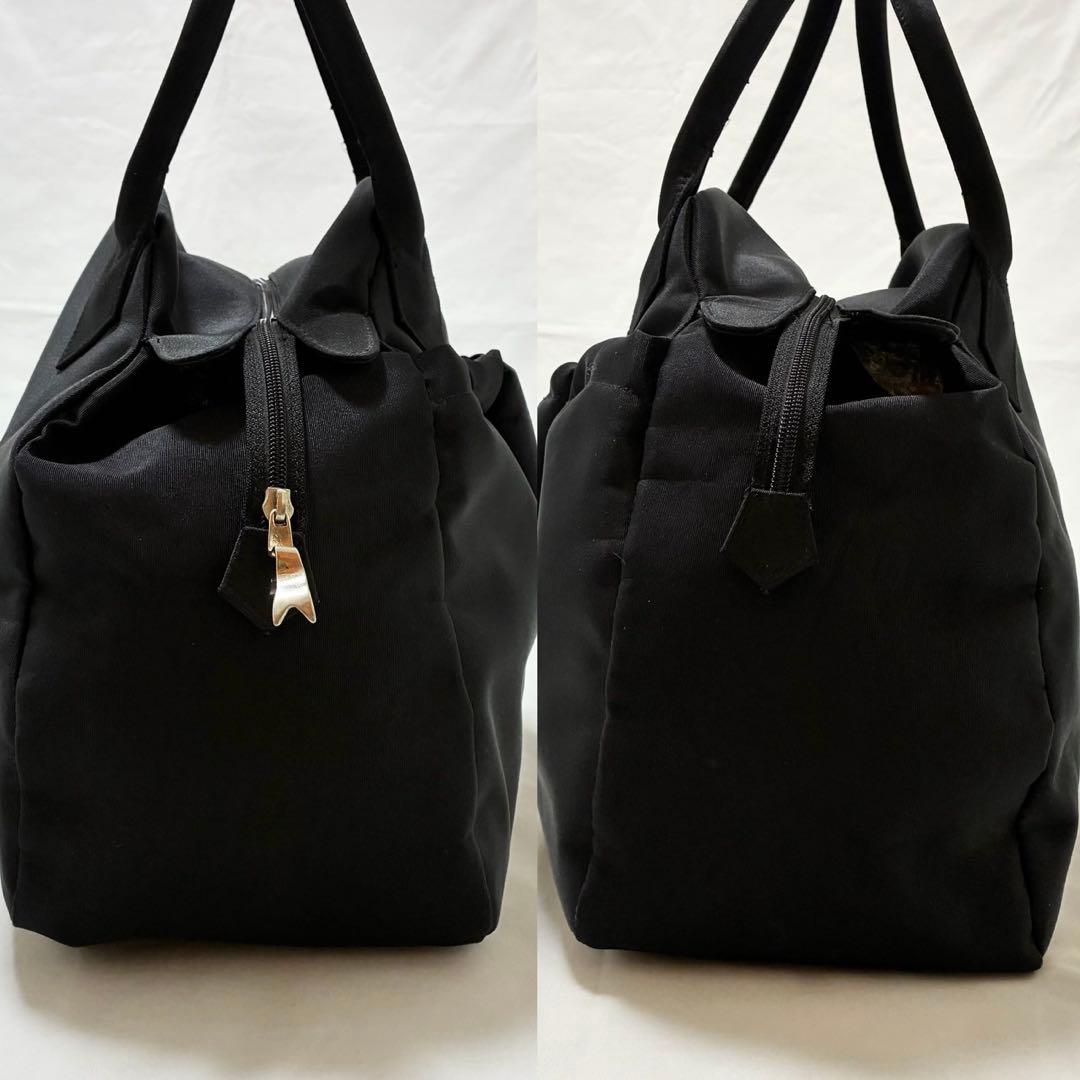 【極美品】ヴィヴィアンウエストウッド ハンドバッグ ナイロン オーブ 黒 A4可