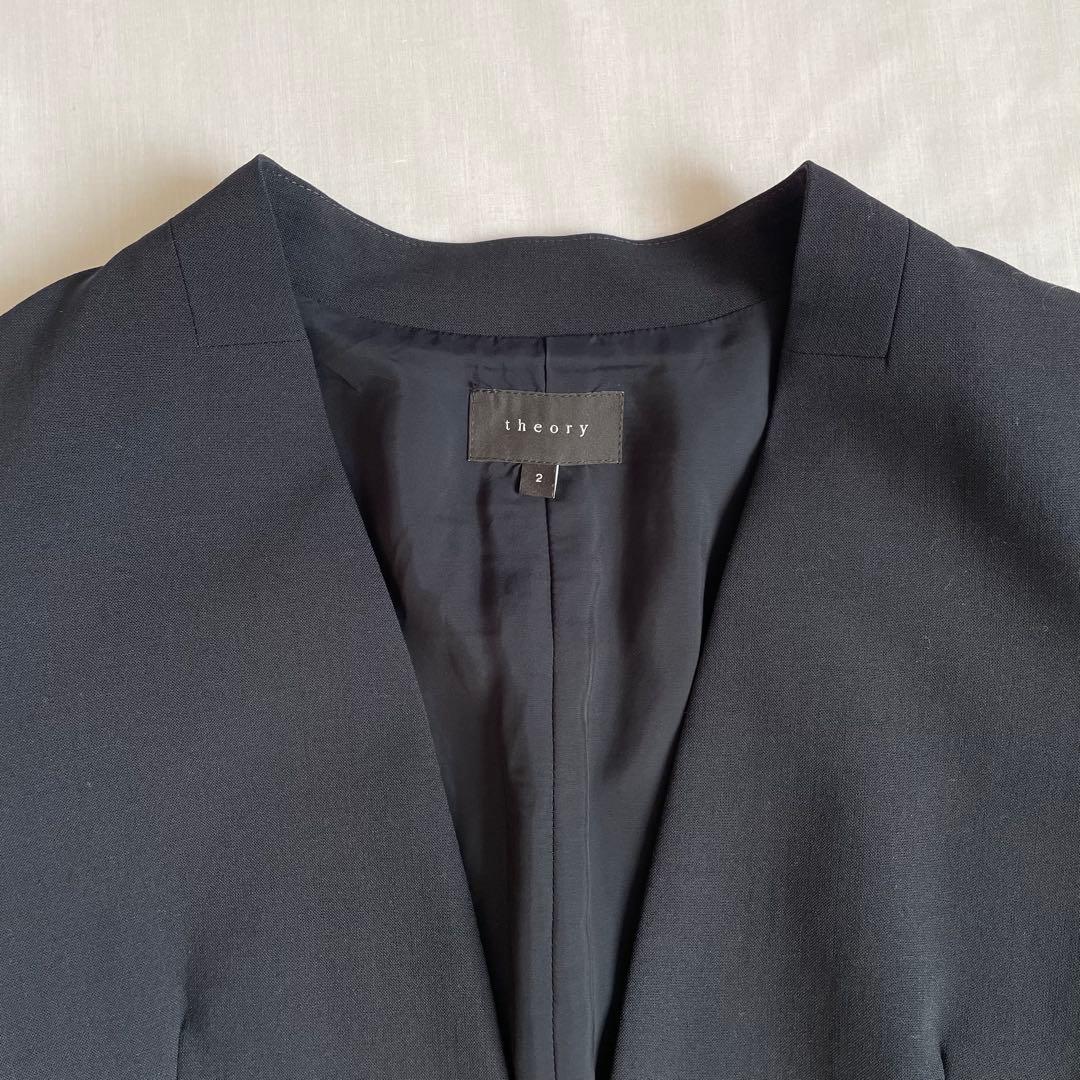 theory セオリー ノーカラー　パンツスーツ　ネイビー