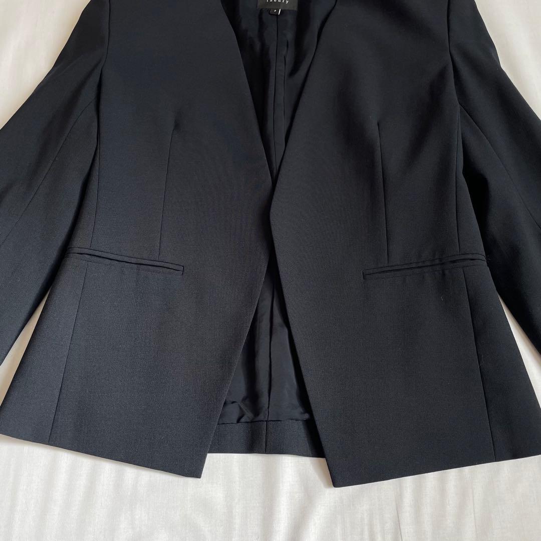 theory セオリー ノーカラー　パンツスーツ　ネイビー