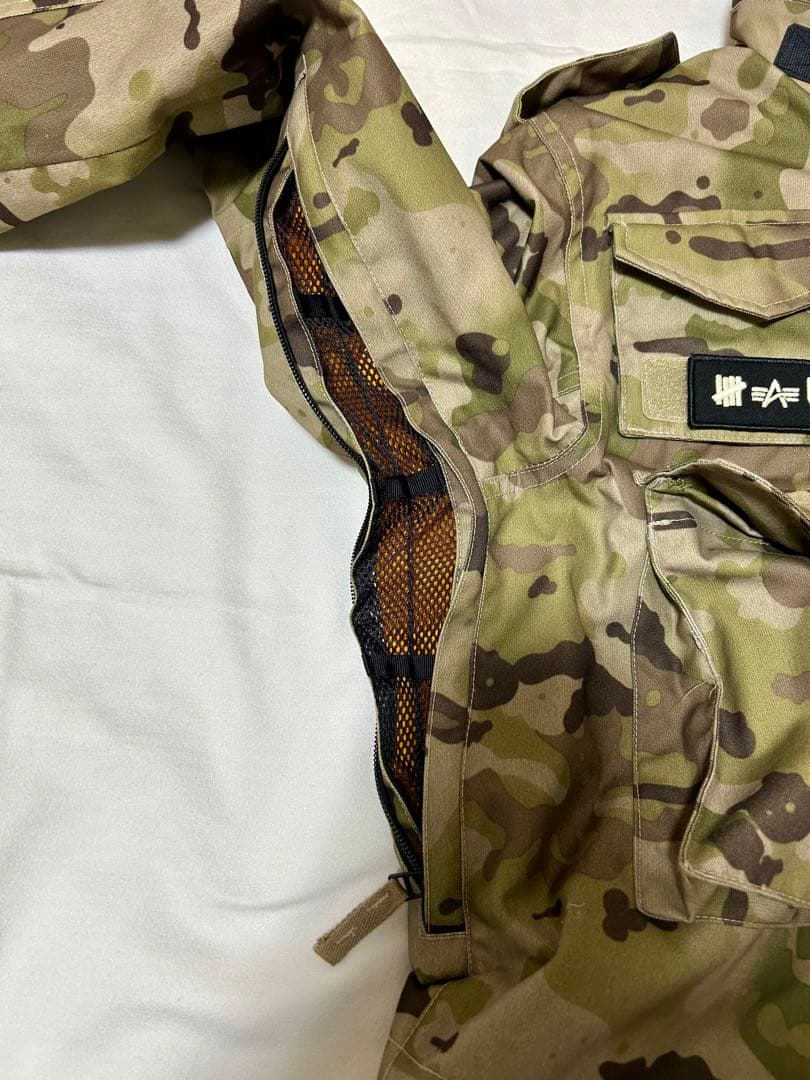 【Burton×Undefeated×Alpha スノーボードウェア