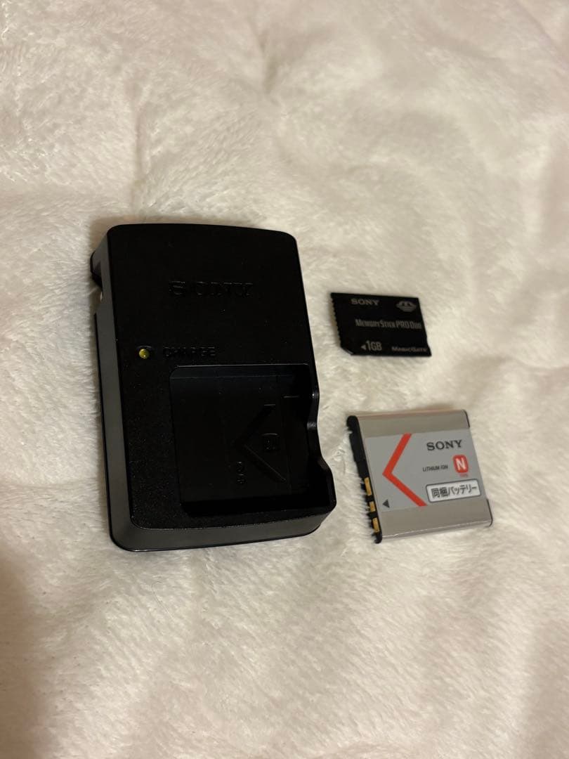 【美品】SONY Cyber-shot DSC-W810