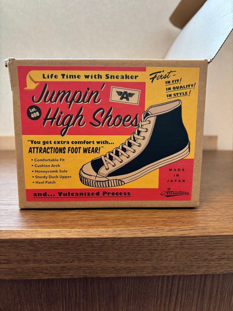 attractions JUMPIN' HIGH SHOES アトラクションズ