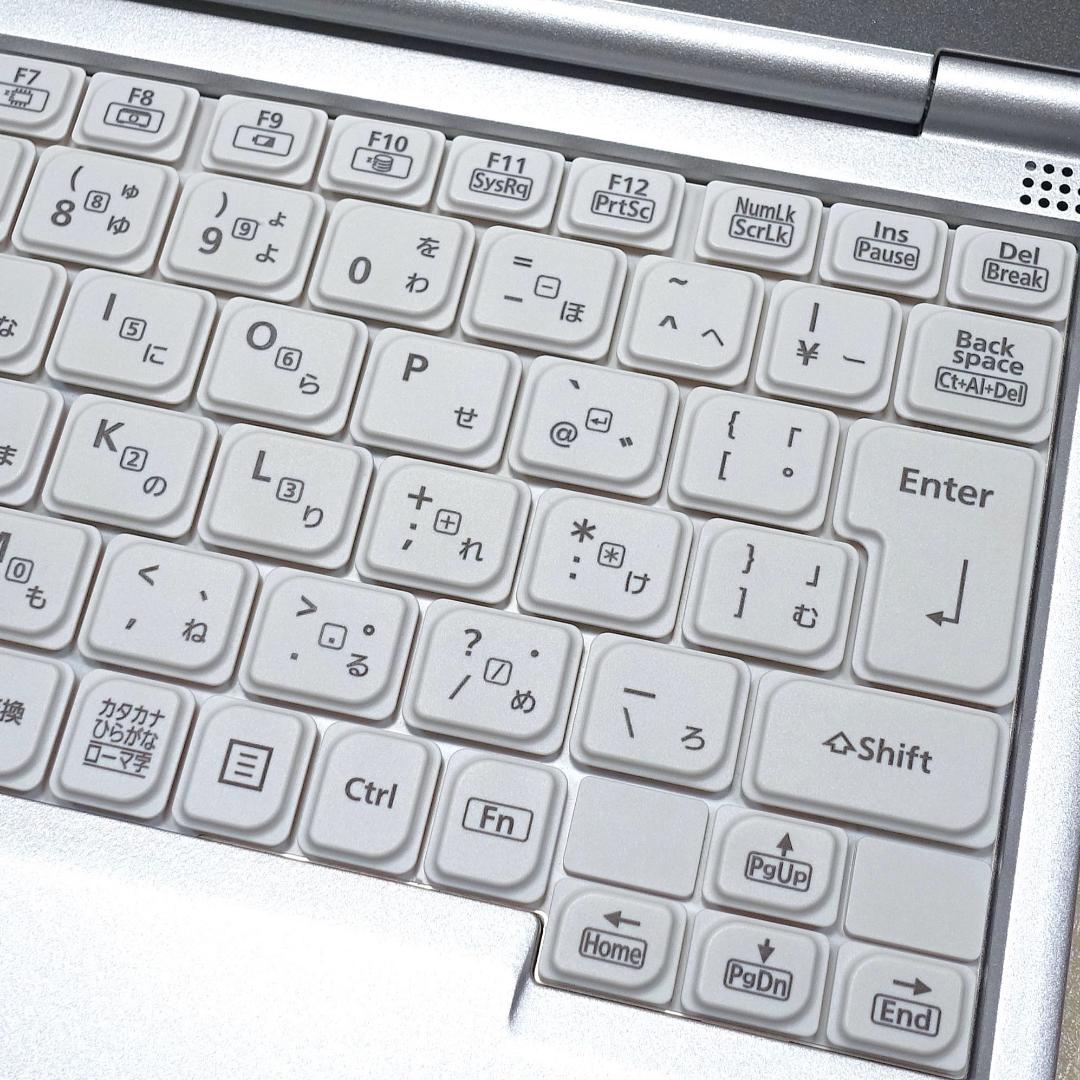 極美品のバリ速モバイル✨超高速新品ＳＳＤ５００ＧＢ＆１６ＧＢメモリ搭載✨日本製✨