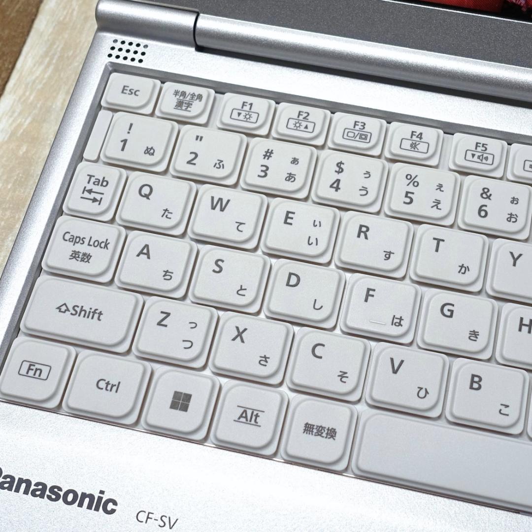 極美品のバリ速モバイル✨超高速新品ＳＳＤ５００ＧＢ＆１６ＧＢメモリ搭載✨日本製✨