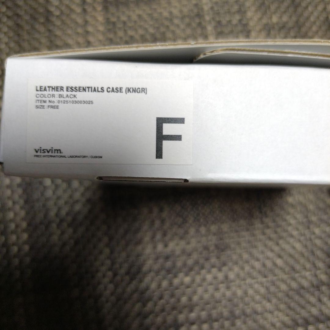 【VISVIM】 LEATHER ESSENTIALS CASE（KNGR）