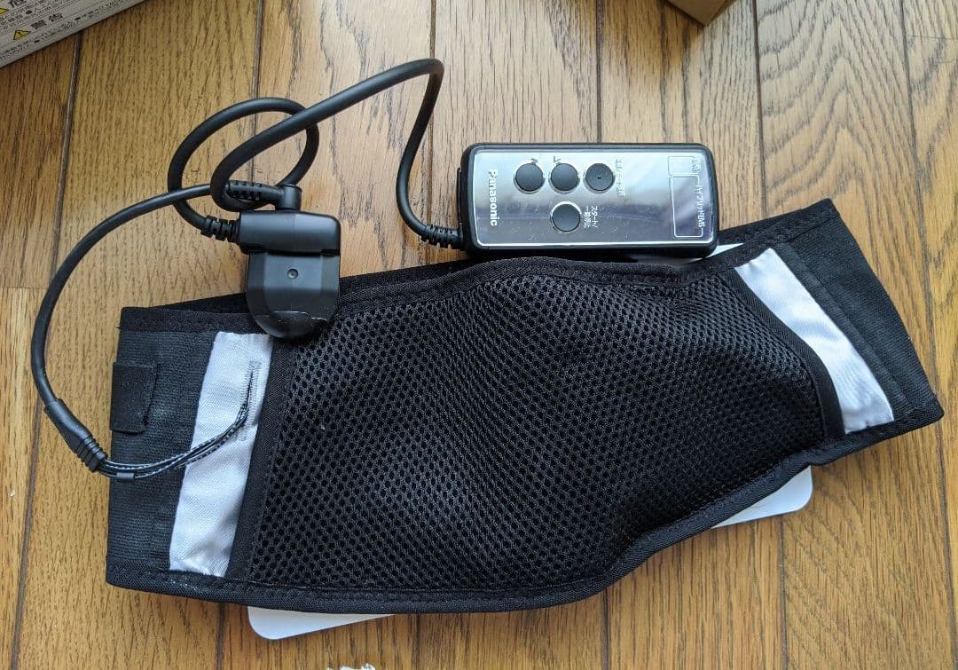 腹筋トレーナー