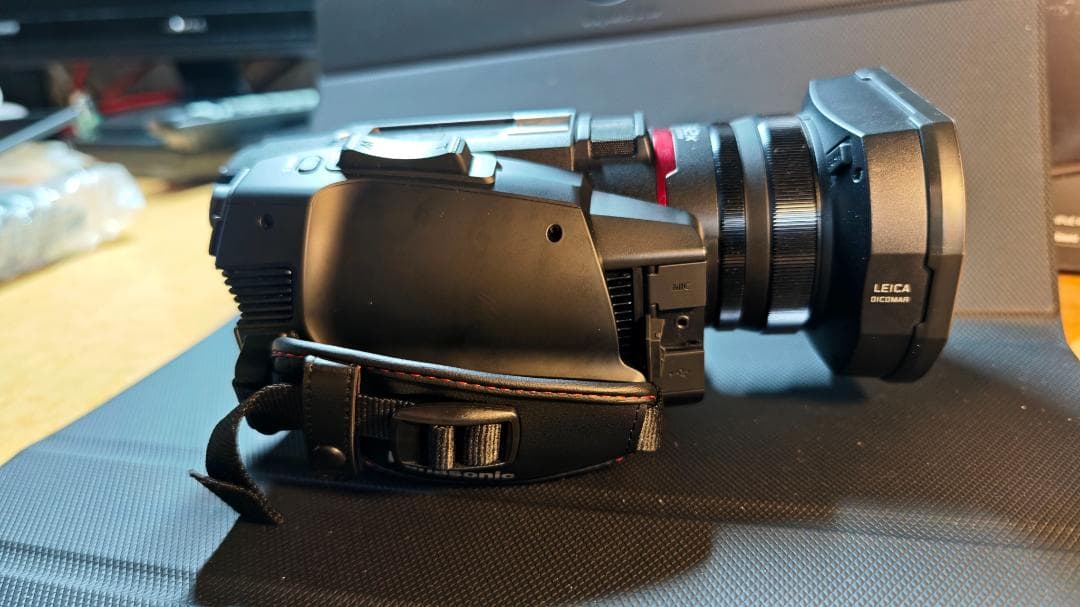 【極美品】業務用ビデオカメラ　HC-X2000　パナソニック