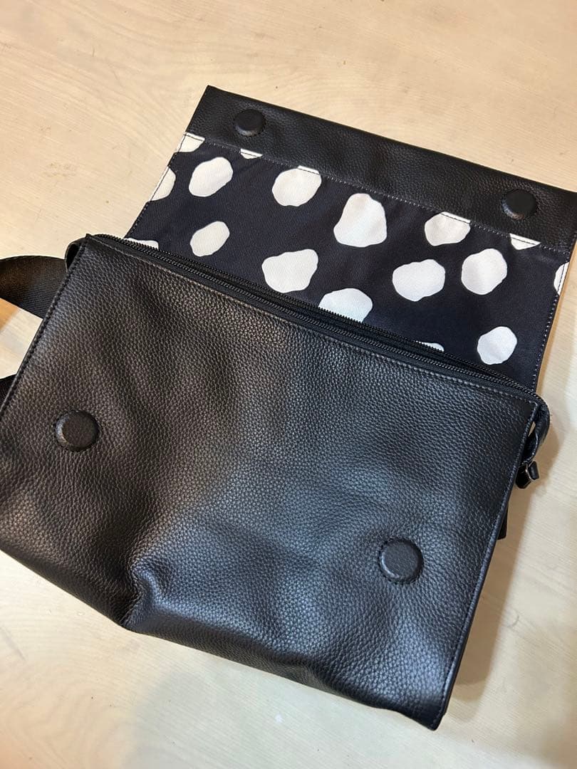 柄ワイドテープショルダーバッグ 本革/軽量470g/ボディバッグ