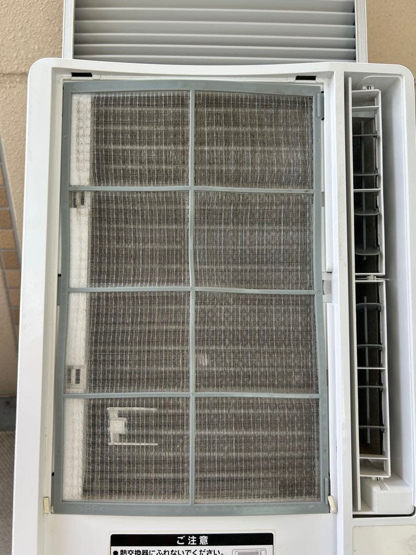 窓用エアコン 冷房、除湿機能付き　2021年製