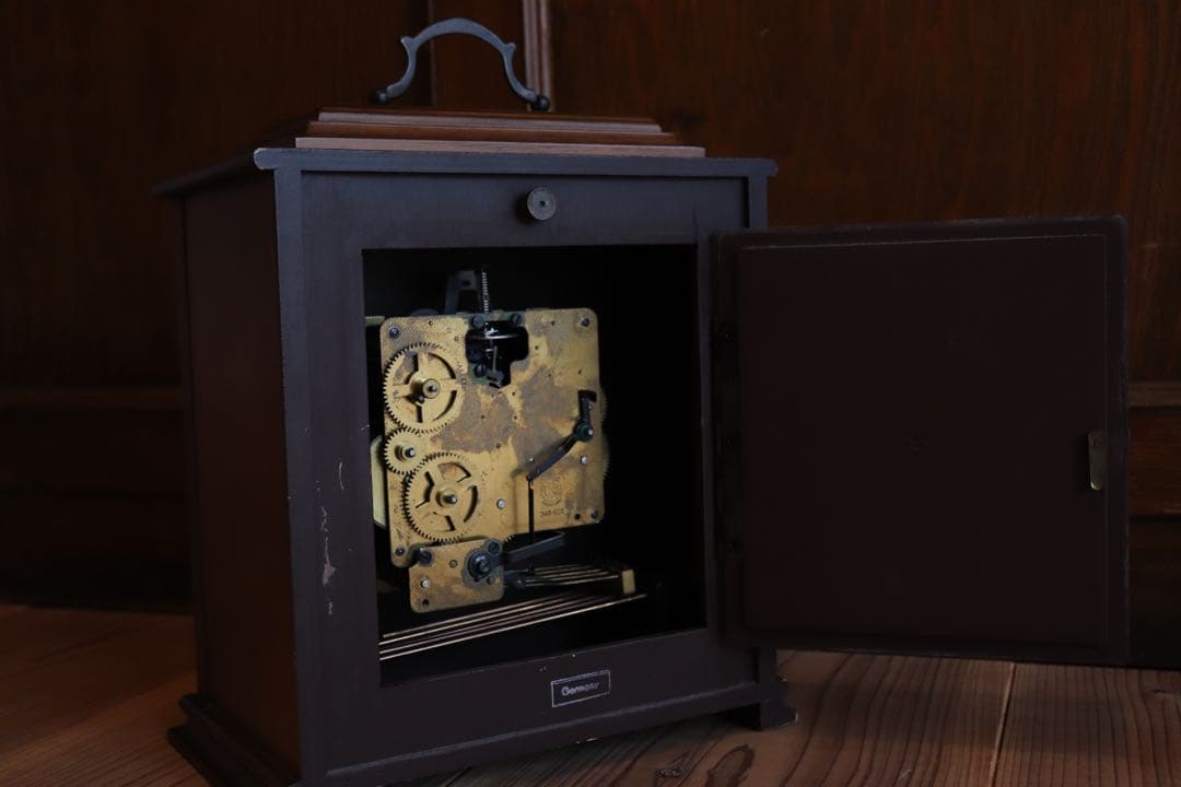 Hermle ヘルムレ 置時計 古時計  機械式 手巻き 南ドイツ ヴィンテージ