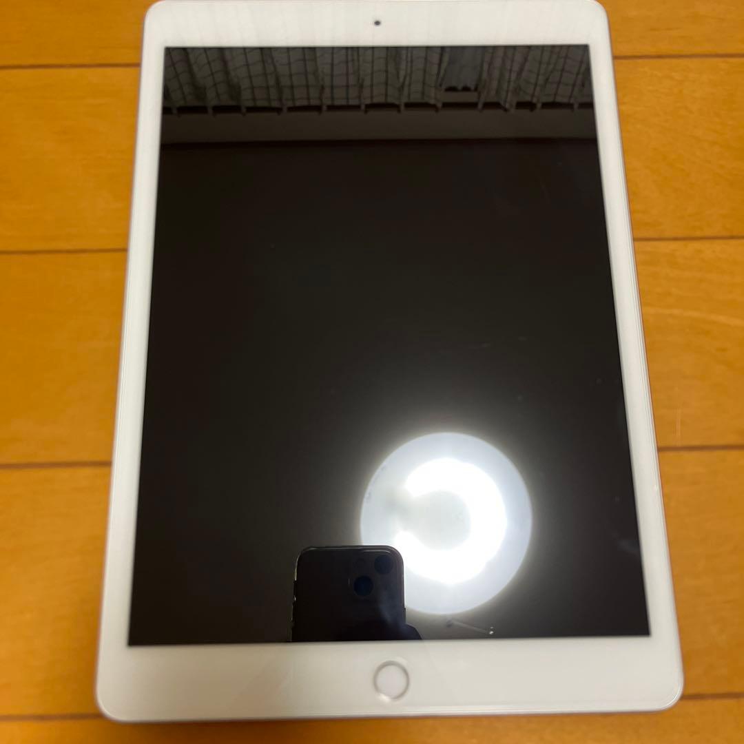 Apple iPad 第7世代32GBシルバー 本体