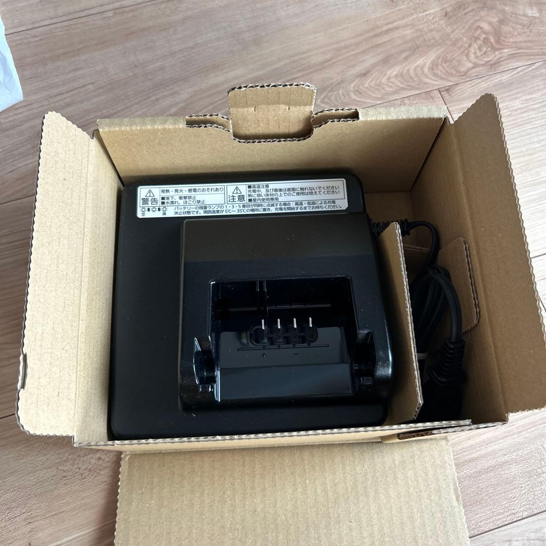 【新品未使用】Panasonic NKJ075Z 電動自転車用充電器
